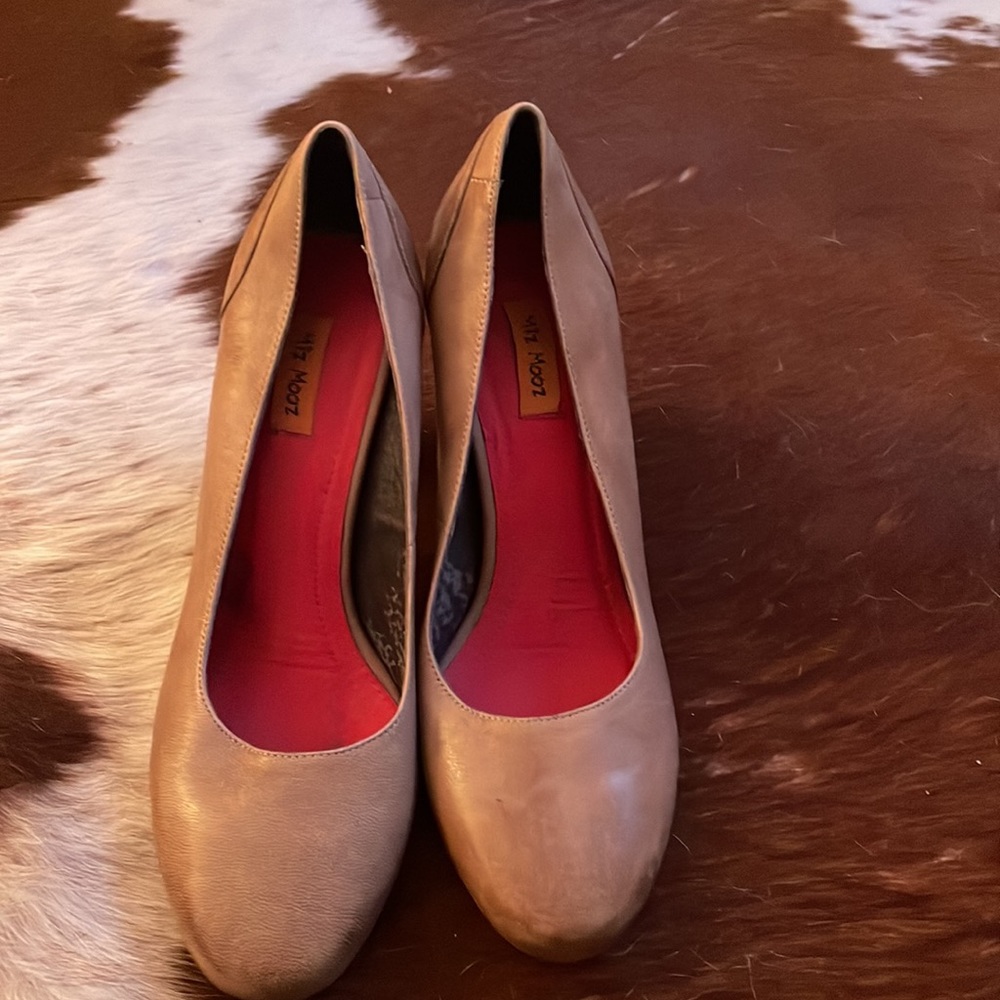Miz Mooz Brown Leather Heels with Red Insoles